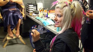 Alexa Bliss and Peter Rosenberg teach The Miz about fidget spinners...