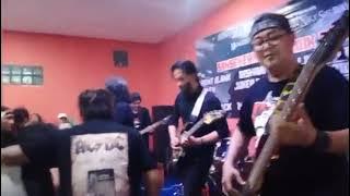 Sansekerta-kembalilah#Red Cafe-sidoarjo