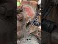 Practical tool for removing broken screws