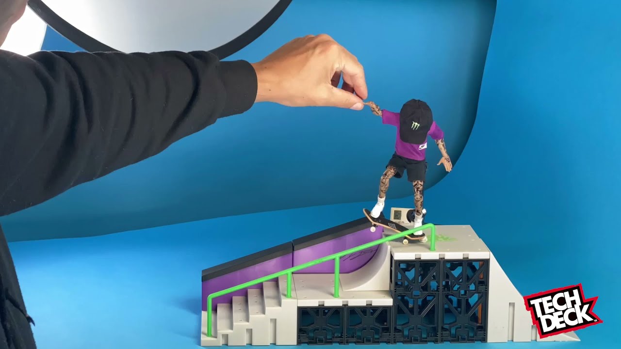 ⁣Making of 'Lil Jah' Stop Animation Commercial