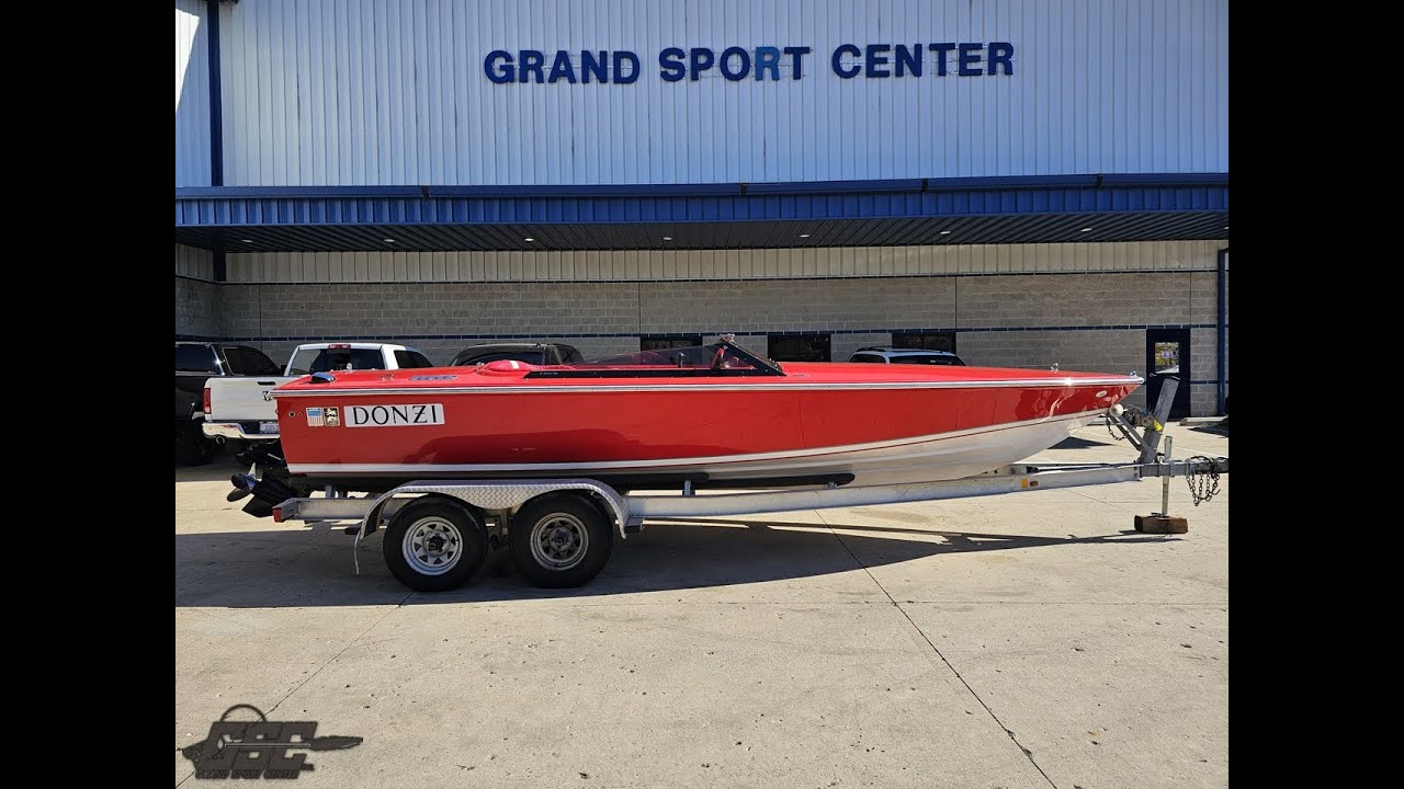 CLEAN boat walk through, 2004 Donzi 22 Classic at GrandSportCenter