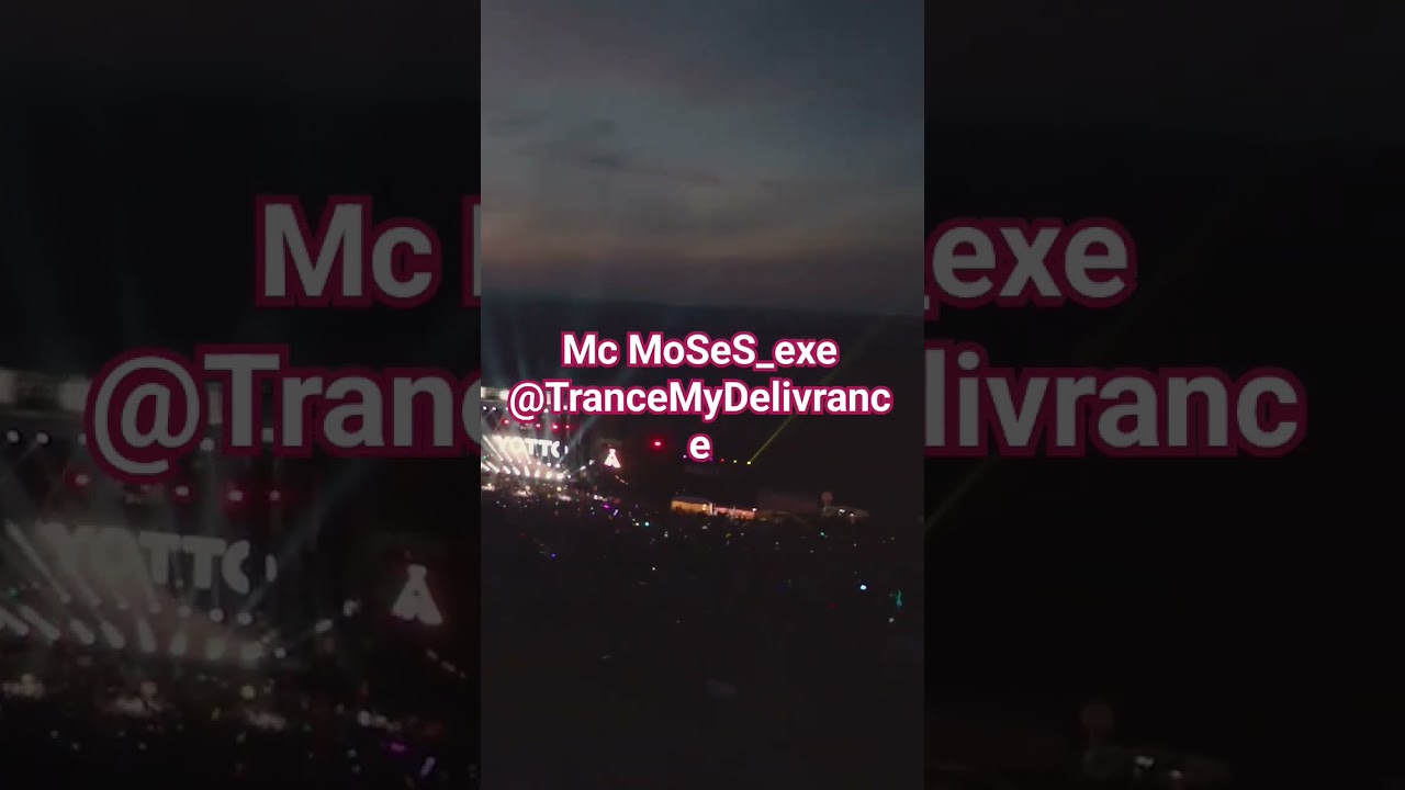 Yotto under the stars at the Gorge Amphitheatre 🏜🌙 