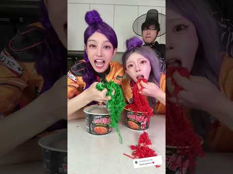 RUMI’S SPICY NOODLES MUKBANG 🍜 #kpop #kpopdemonhunters #HUNTRIX