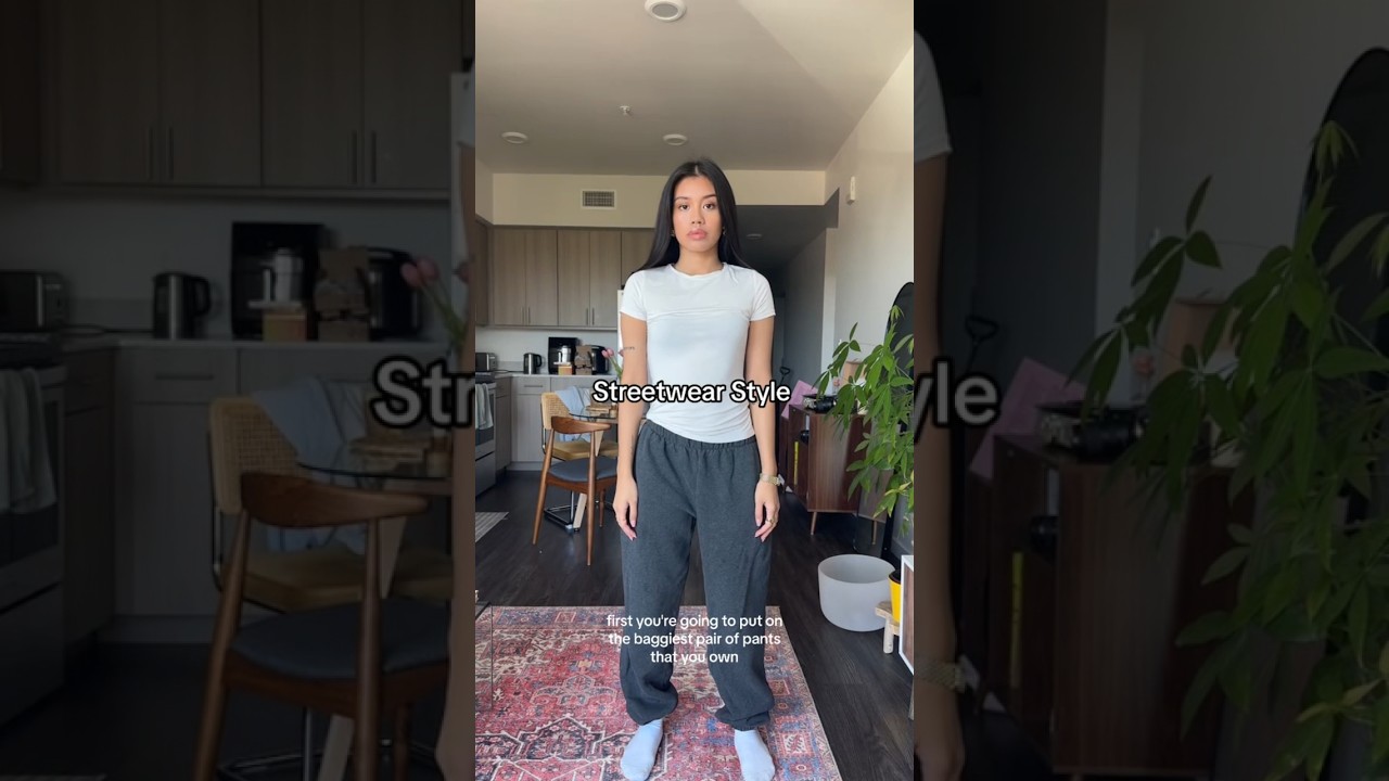 how to dress like a streetwear girly 😎 #streetwear #streetwearstyle #ootd