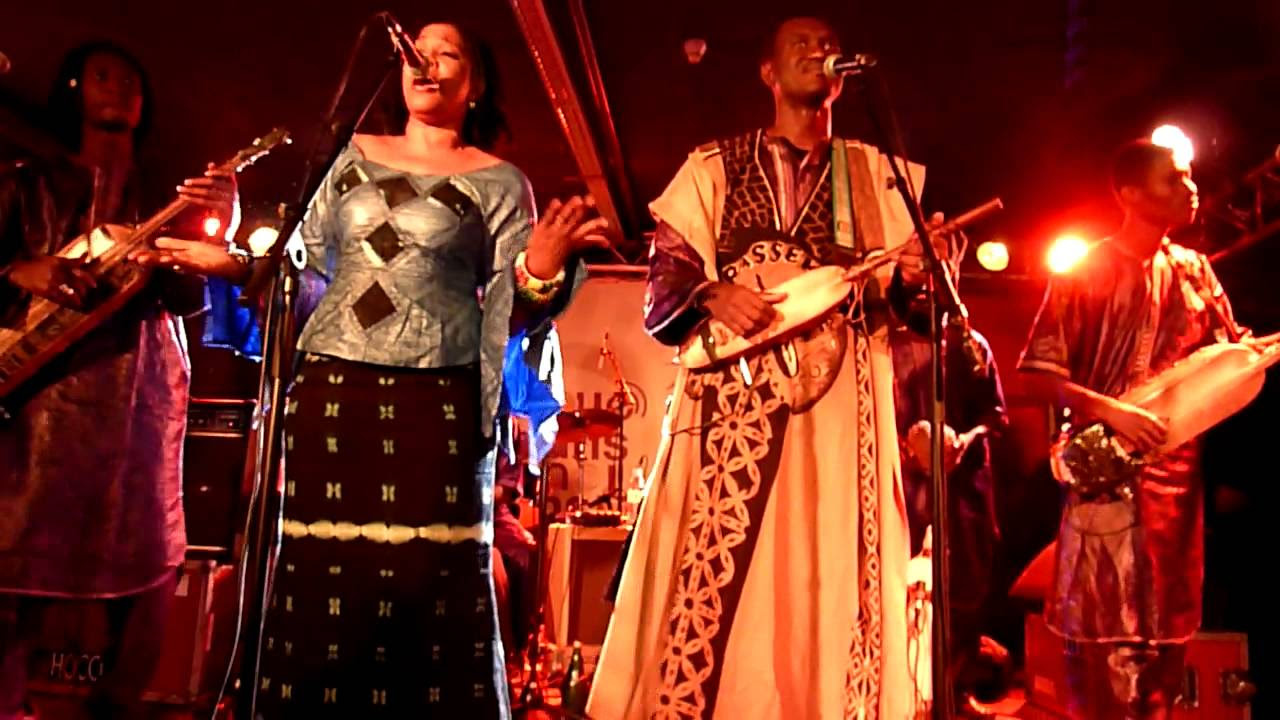 BASSEKOU KOUYATE   Ngoni Ba  Wagadou live  la Bellevilloise 2013