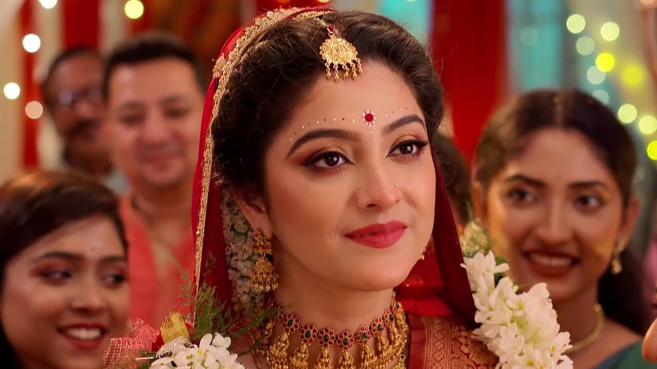 Kon Gopone Mon Bheseche -  আরও একবার সাড়ম্বরে সাত পাঁকে বাঁধা অনিকেত - শ্যামলীর !