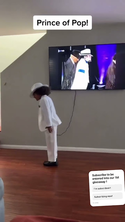 (SUBSCRIBE TO WIN GIVEAWAY)The making of the smoothest moonwalk EVER #michaeljackson #smoothcriminal