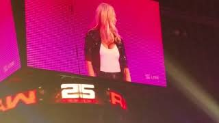 WWE honors female Superstars at Raw 25