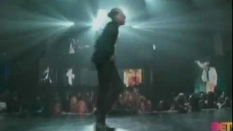 Chris Brown Cries at BET Awards crying during a tribute to Michael Jackson