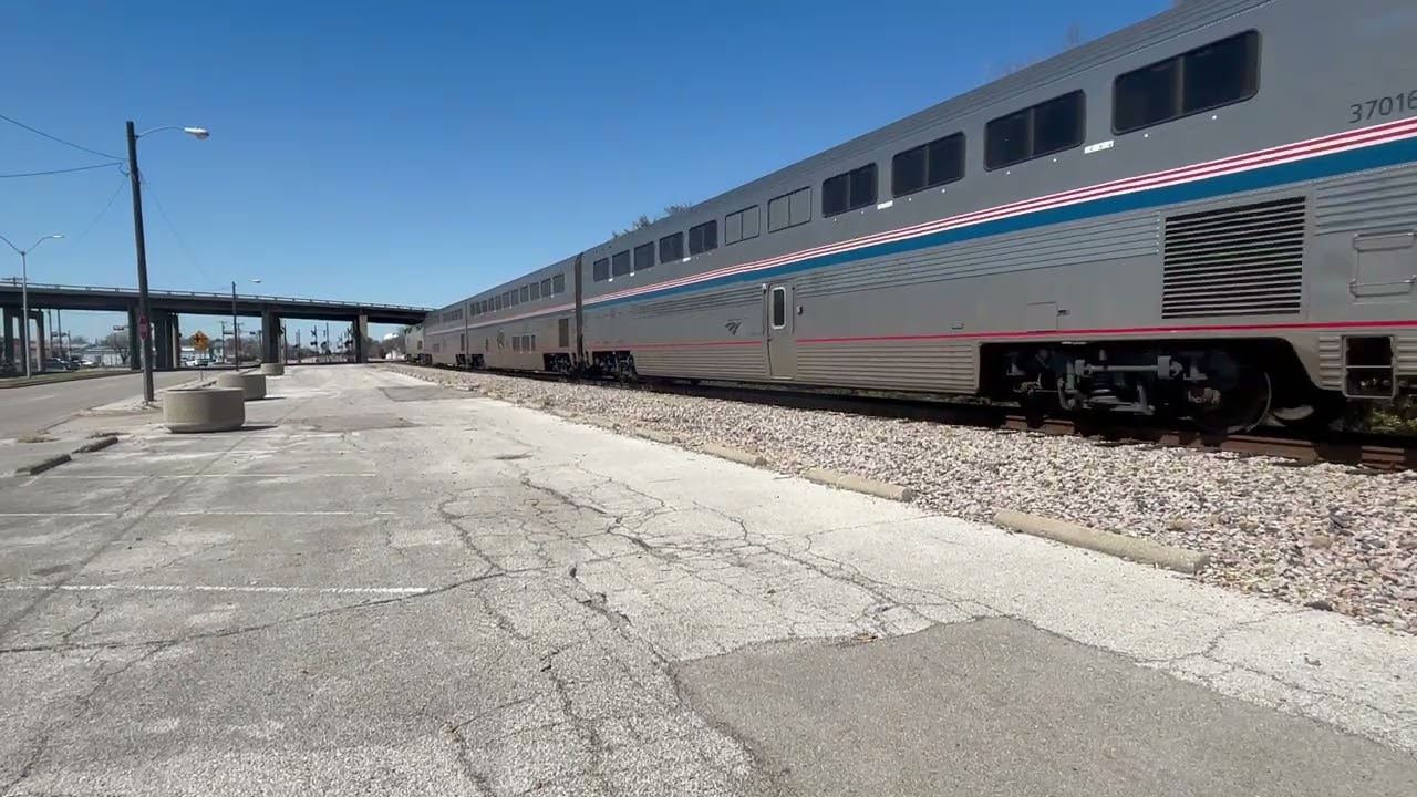 Sightseer Lounge cars return to the Texas Eagle!!