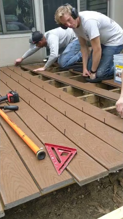 Install Composite Decking - Trex Saddle -camo clips