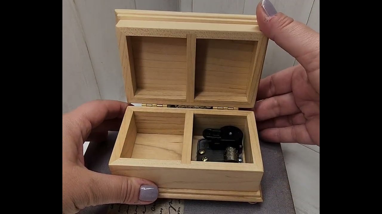 Personalized Music Box Playing “What a Wonderful World” | Engraved Wooden Keepsake Gift