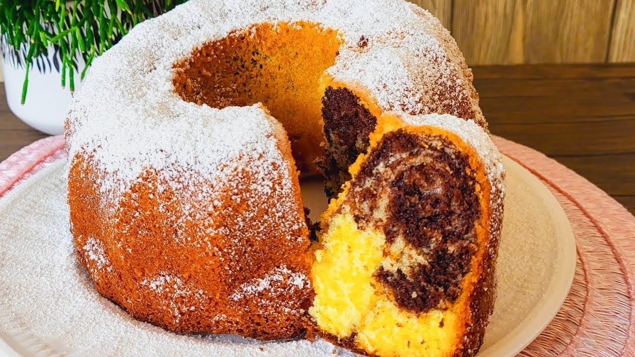 С секретным ингредиентом! Как испечь сочный мраморный торт – простой и быстрый рецепт.