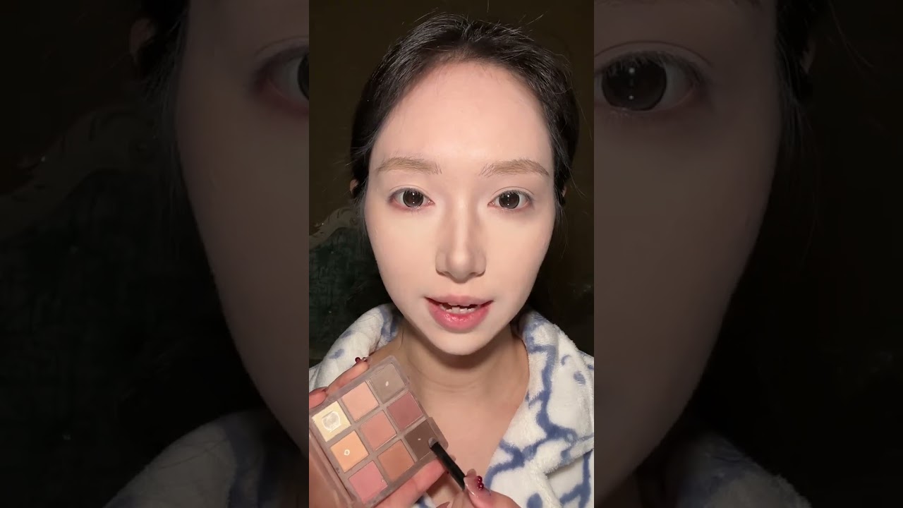 Makeup Tutorial Detailed Makeup from Old Comics Even beginners can follow and practice