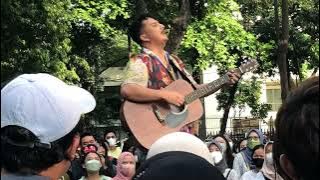 Sal Priadi - Bulan yang Baik (Acoustic Live at Taman Lapangan Banteng, Jakarta 25/4/2022)