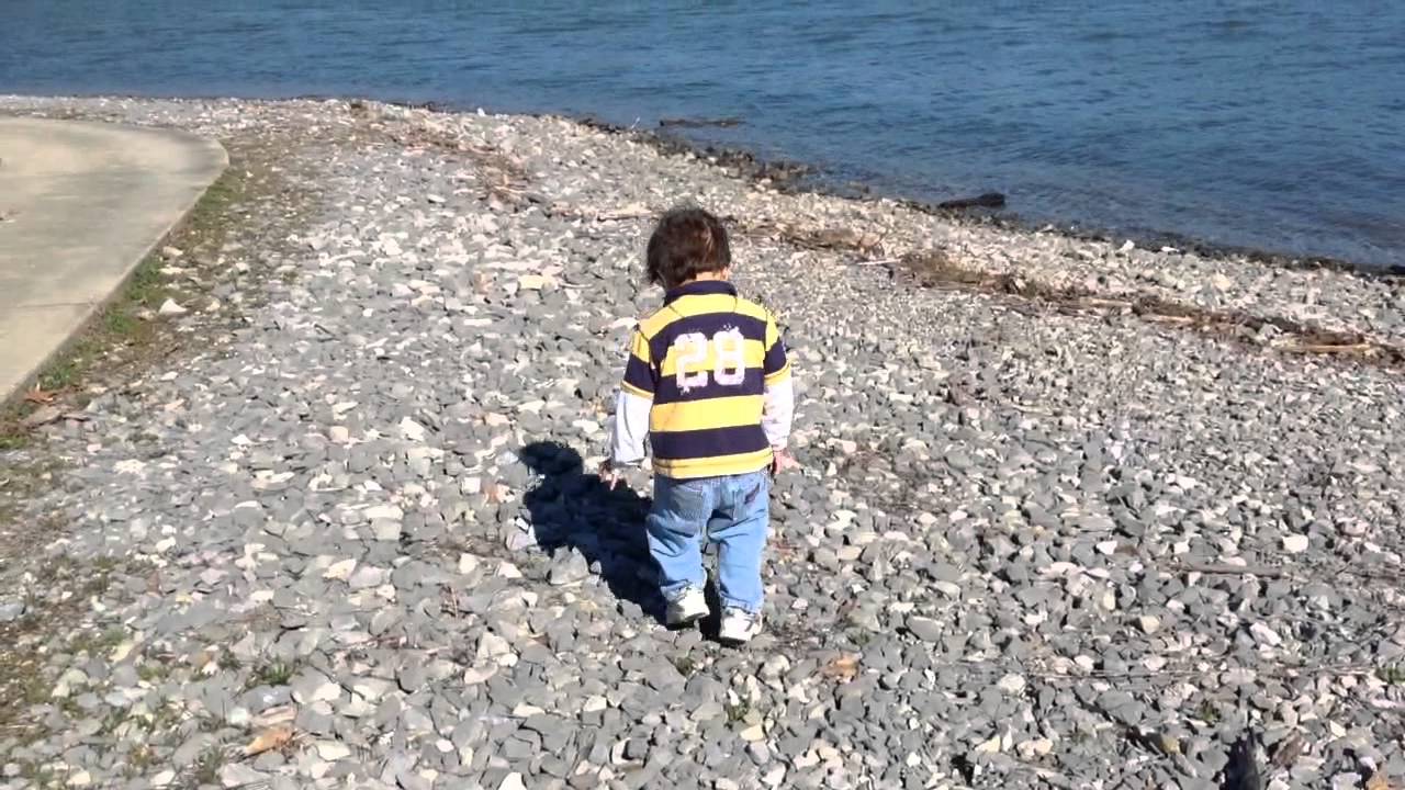 Fishing at the Nickajack Lake - YouTube