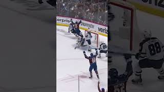 Celebrity Have you ever seen a unicorn on skates? 🦄⛸️👀 Profile