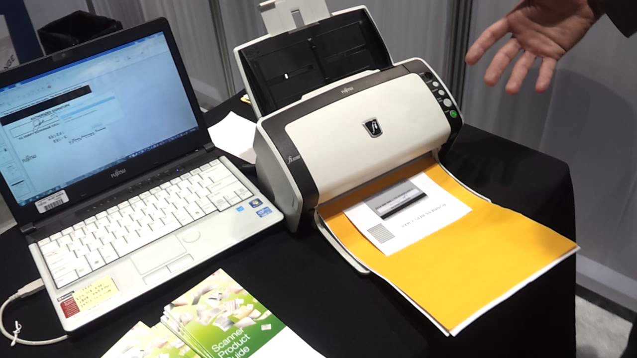 Fujitsu scanner at Cerner Health Conference 2012