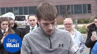 Alfie Evans' father says: 'We're never going to back down' - Daily Mail