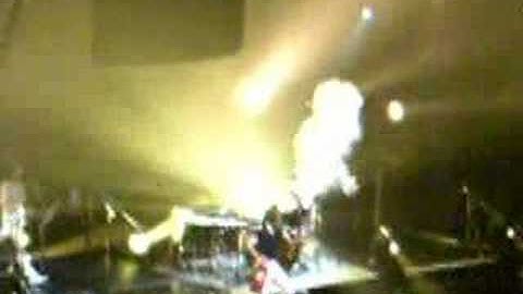 Jonas Brothers - fire extinguisher/trash can lid time! 3/4