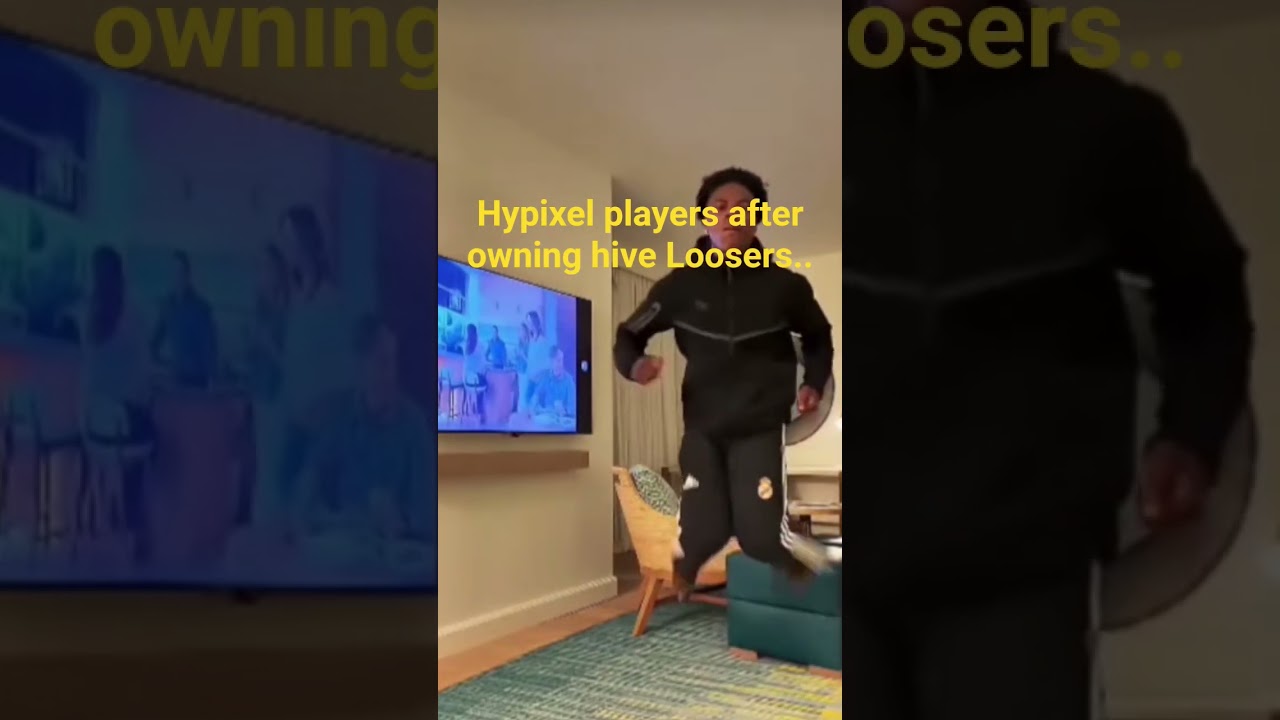 Hypixel players When they destroy hives top players on their first day of bedrock edition ✌️