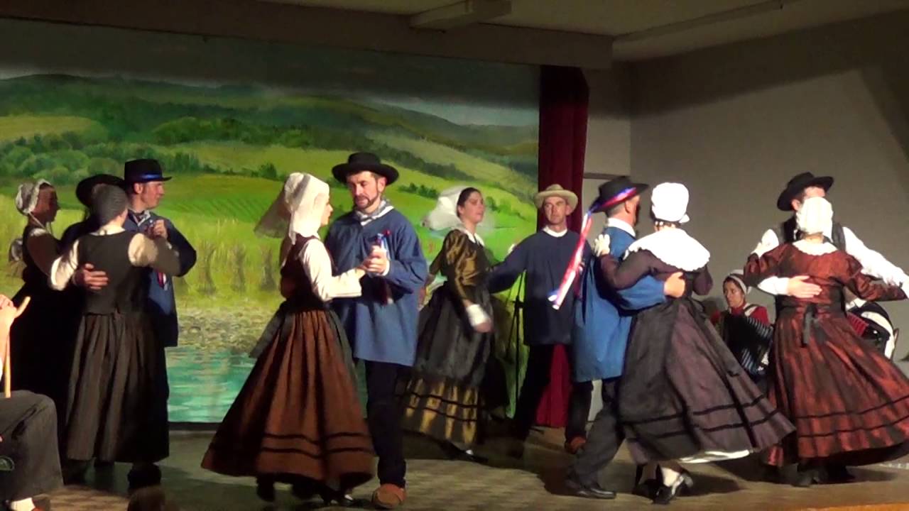 La fille du fermier, La valse d'un soir et La Louise - Chant et danses