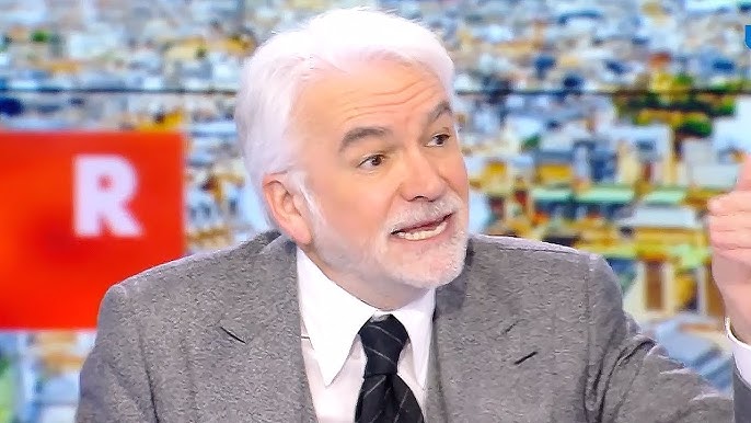 "Le calvaire des Gazaouis n'est pas injustifiable" : Pascal Praud sur le  tweet d'Emmanuel Macron