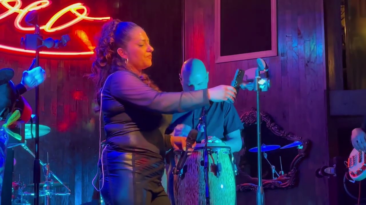 Perla Cruz   Oldies Medley