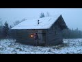 3 days of winter bushcraft in an abandoned forest house that has not been lived in for 25 years