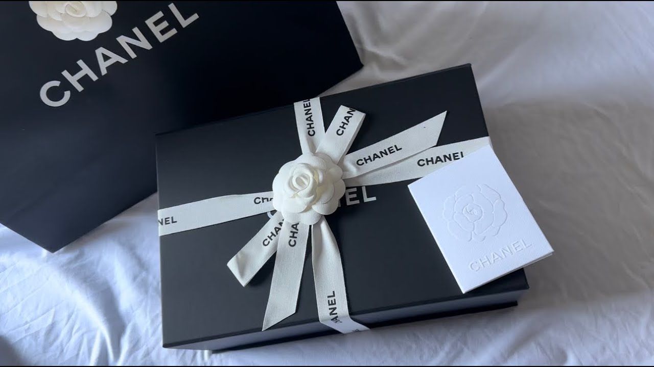 Unboxing: CHANEL CLASSIC FLAP (Dream Bag 🖤✨) 