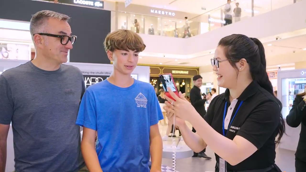 Trinity Live - Samsung B7Q7 Popup at Saigon Centre