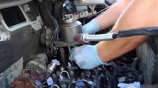 Seized Diesel Injector Removal - 2012 Renault Trafic 2.0dCi - M9R786 M9R Vivaro Primastar