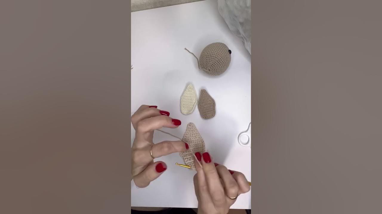 Двойные ушки для крольчонка крючком - YouTube