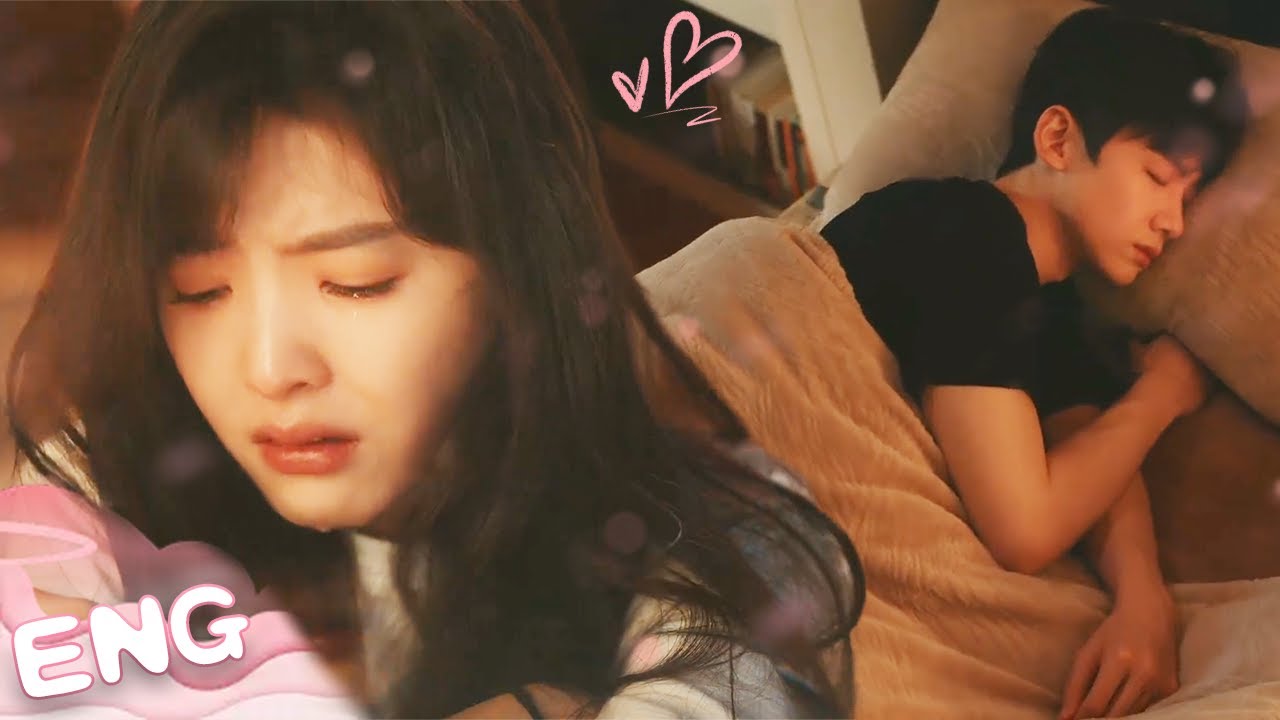 章若楠傷心痛哭後悔辜負了白敬亭，哭完卻爬上了白敬亭的床💘~#白敬亭 #章若楠  #cdrama  #难哄 #thefirstfrost #偷偷藏不住 #hiddenlove