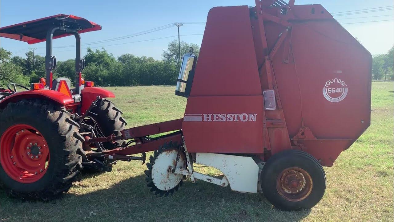 Hesston 5540 Round Baler - YouTube