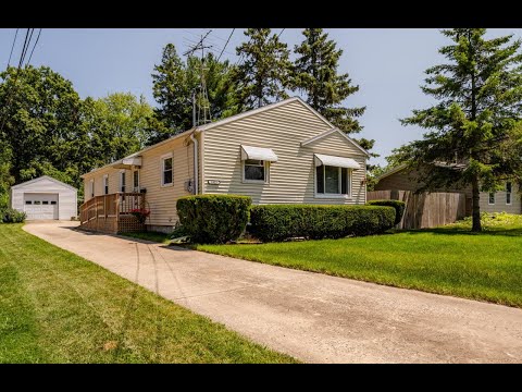 1815 Langley Avenue, Saint Joseph, MI home video tour
