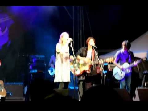 盧凱彤 & 張懸-荒蕪中起舞 live