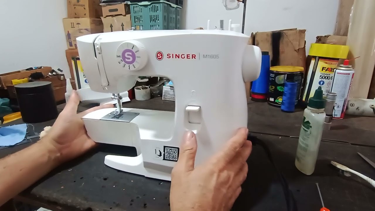 Como destravar, limpar o tensor e lubrificar a máquina de costura Singer, elgin, janome sulspecial
