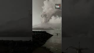 Indonesia’s Ruang volcano erupts, sparking flashes of lightning🌋