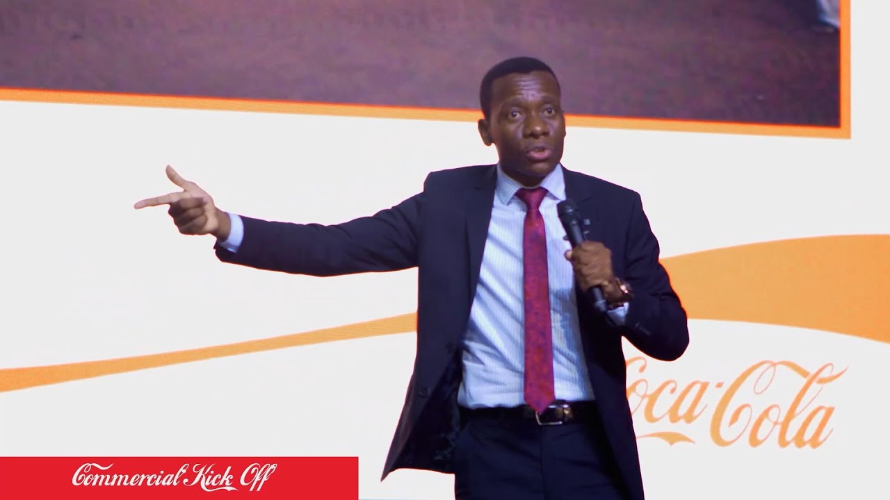 Чрезмерная помощь членам семьи, друзьям и прихожанам церкви способствовала увековечиванию бедности.