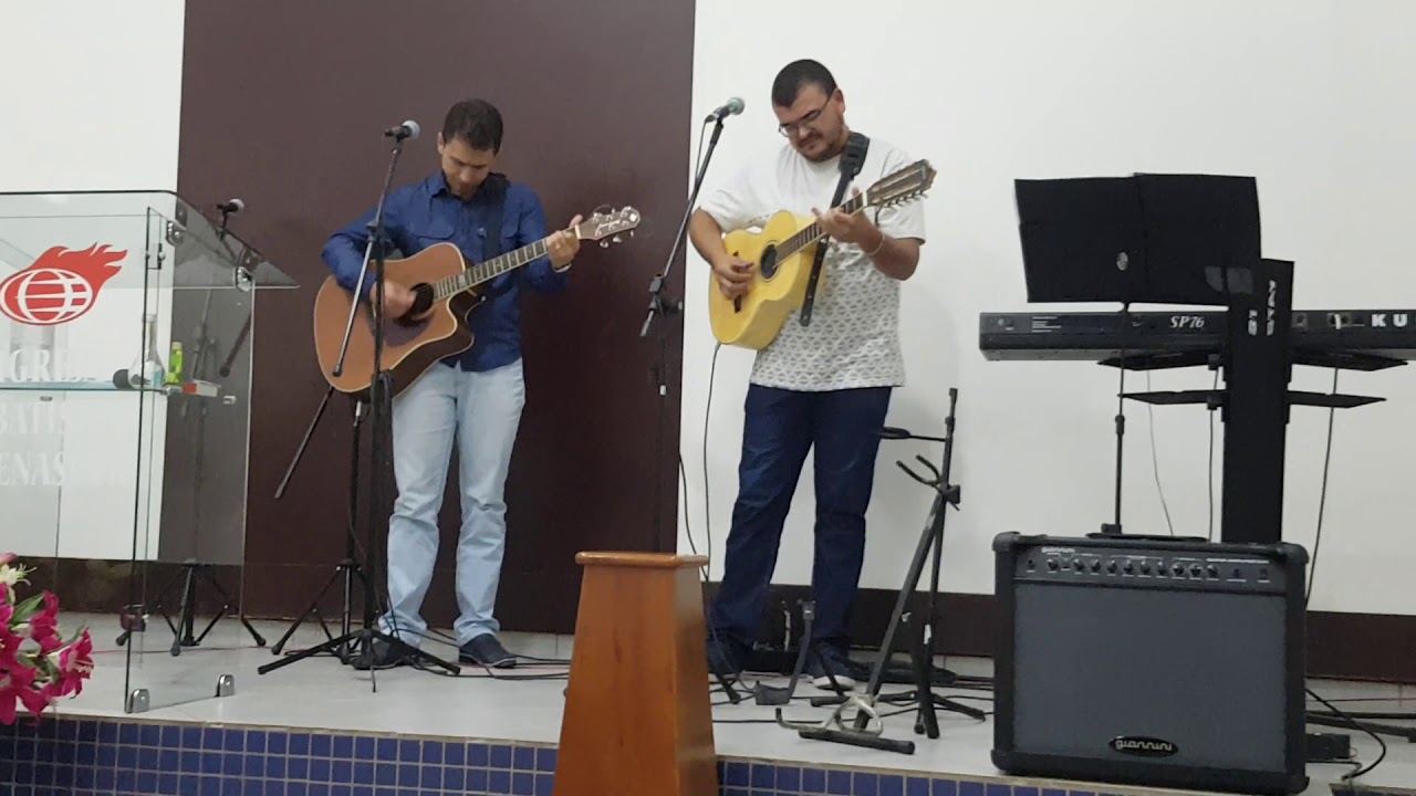 Igreja pequena moda de viola Celio e Marcos