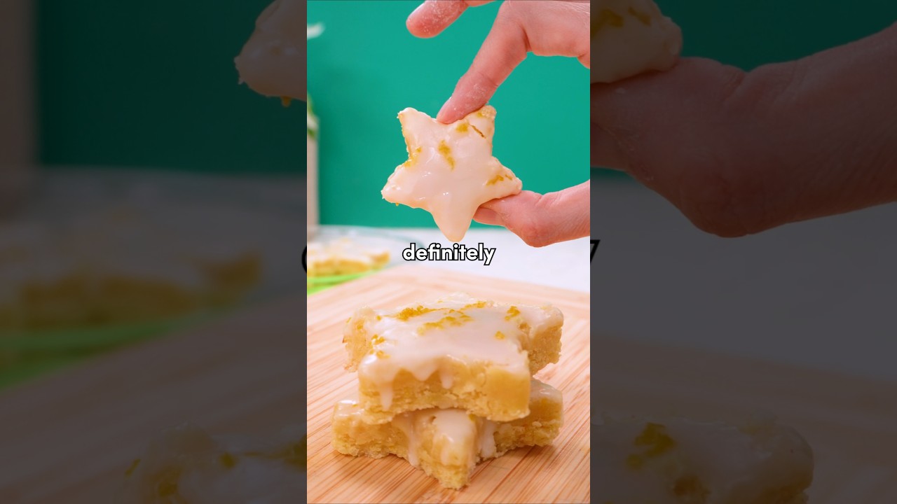 You won't be able to stop eating these LEMON BARS!