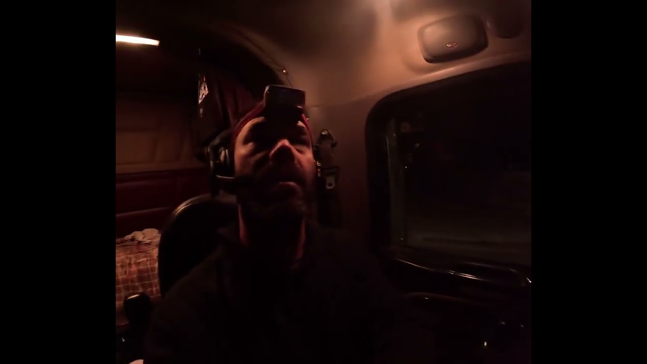 12-13-25 Холодная погода, старый CAT сломался, в Йорке, штат Небраска, замерз воздух.