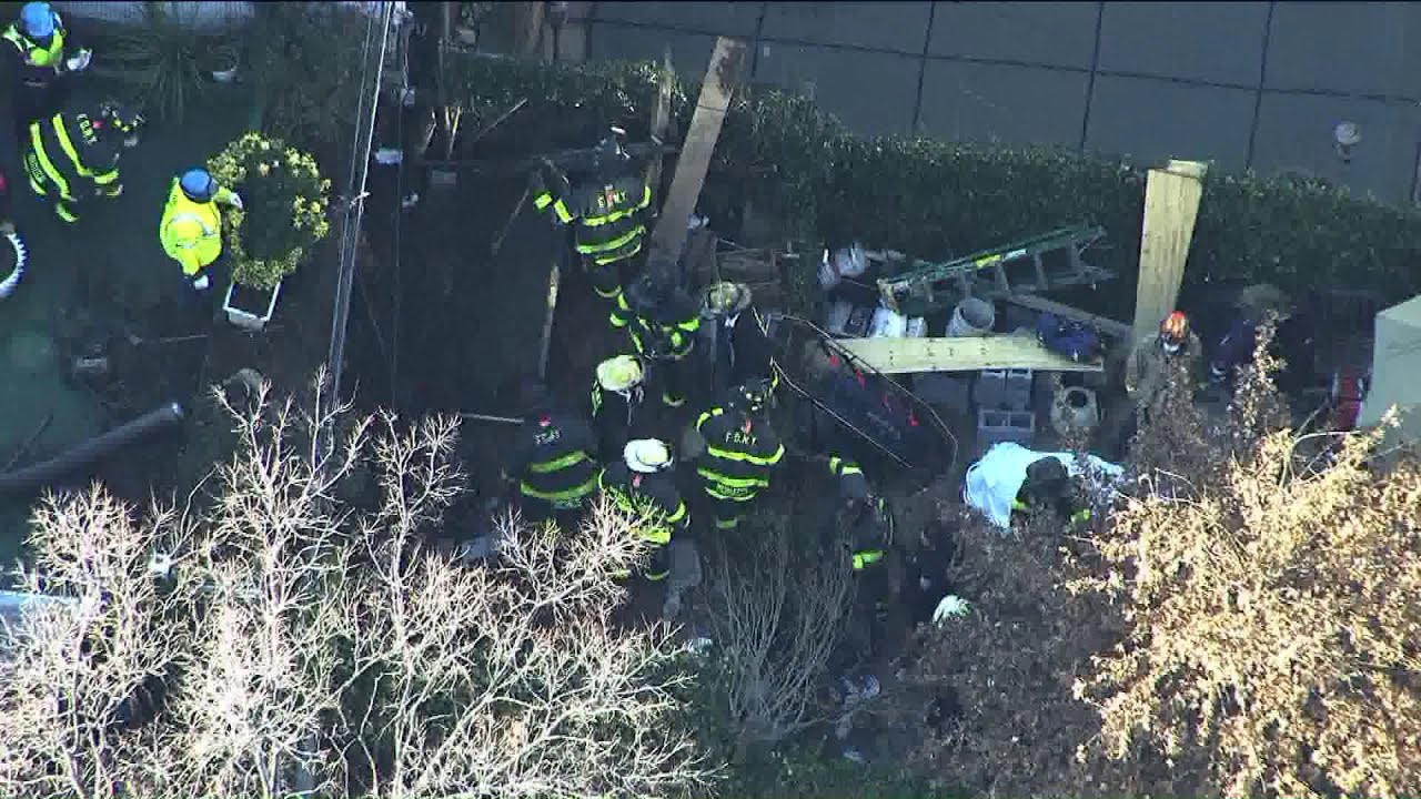 Worker killed in Brooklyn wall collapse - YouTube