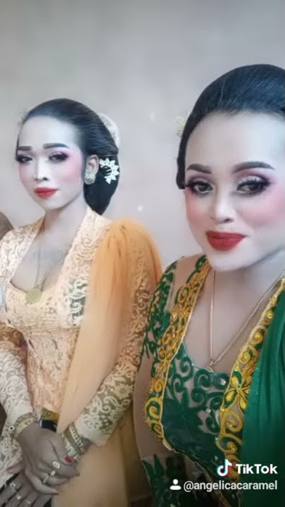 Sinden waria ikut frestival jula Juli