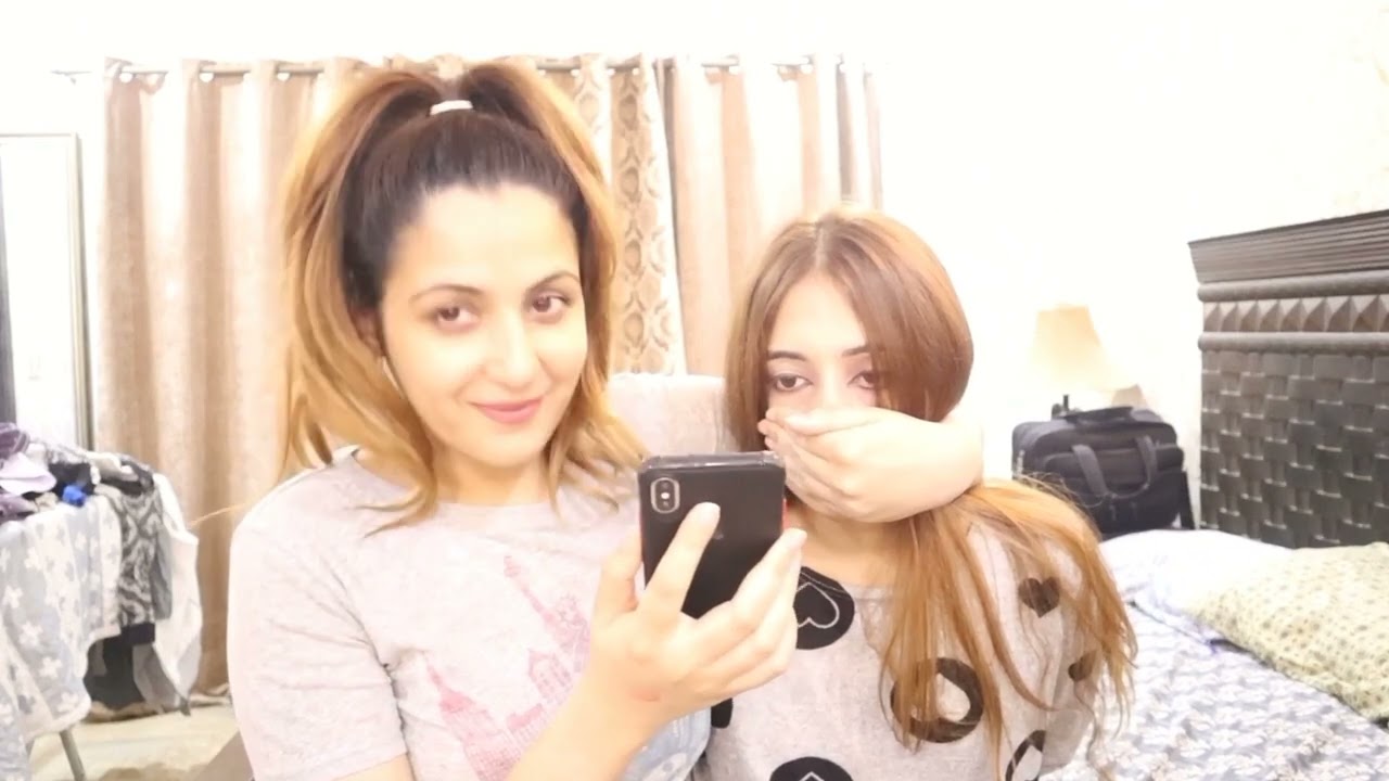 Handsmother mom and daughter