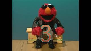 ELMO FAMILIES MAIL BATHTIME1