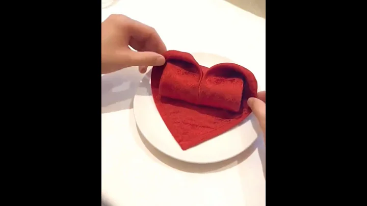 This heart shaped napkin is so cute 🥺💗 Folding tips #art