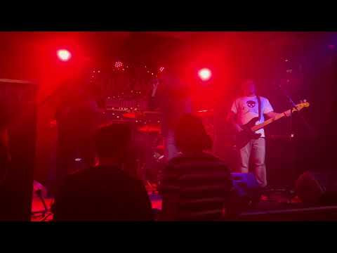 Damir Simic Shime perf. VH song "Running with the devil" at "Mom & EVH Memorial gig" on Oct15, 2025