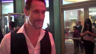 christopher heyerdahl signing autographs at the hell on wheels premiere 10 27 11
